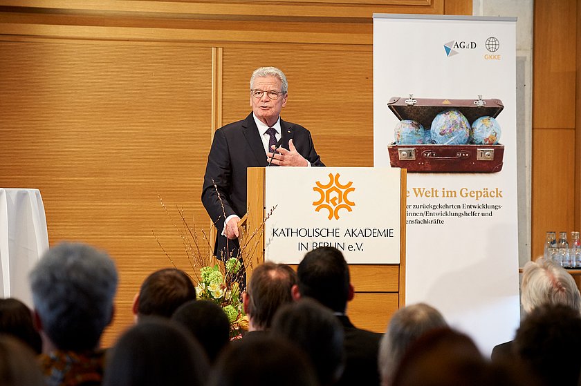 "Die Welt im Gepaeck"